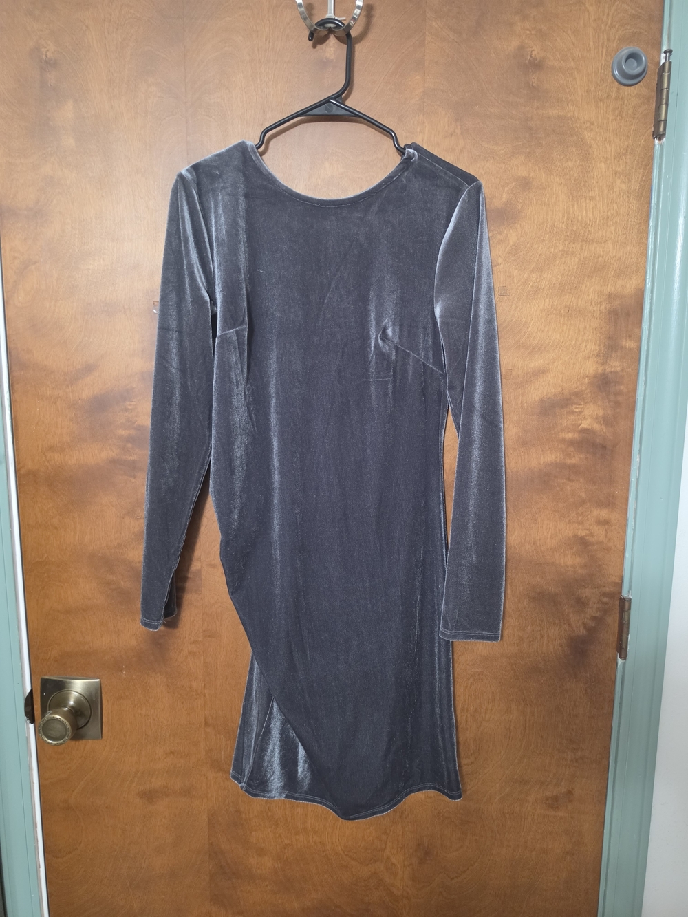 Long Sleeve Velvet Open Back Dress in Charcoal Gray With Rhinestone Accent NWOT